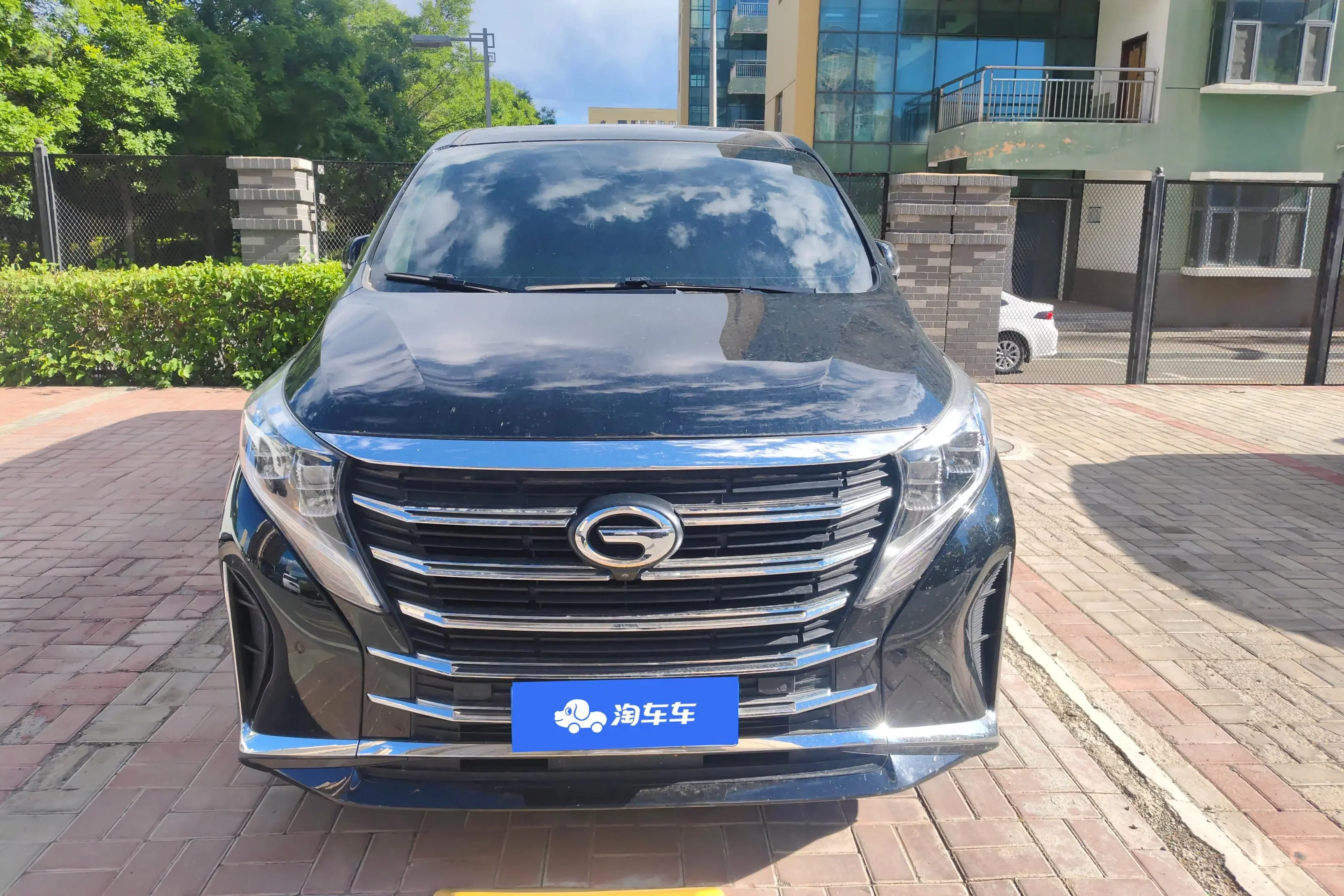 GAC Trumpchi M8