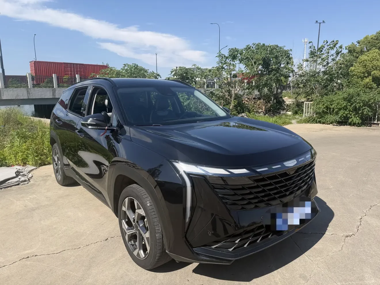 Geely Atlas L