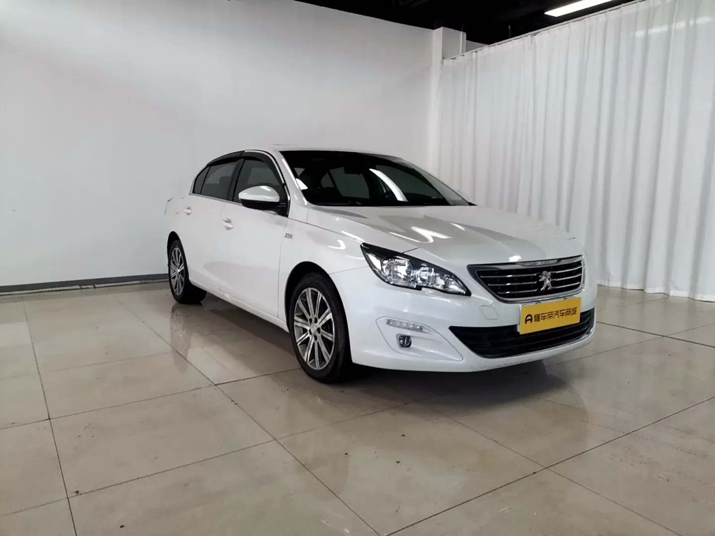 Peugeot 408