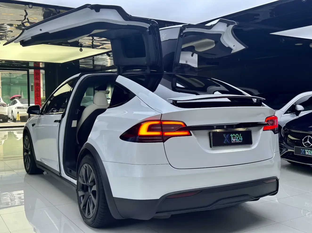 Tesla Model X