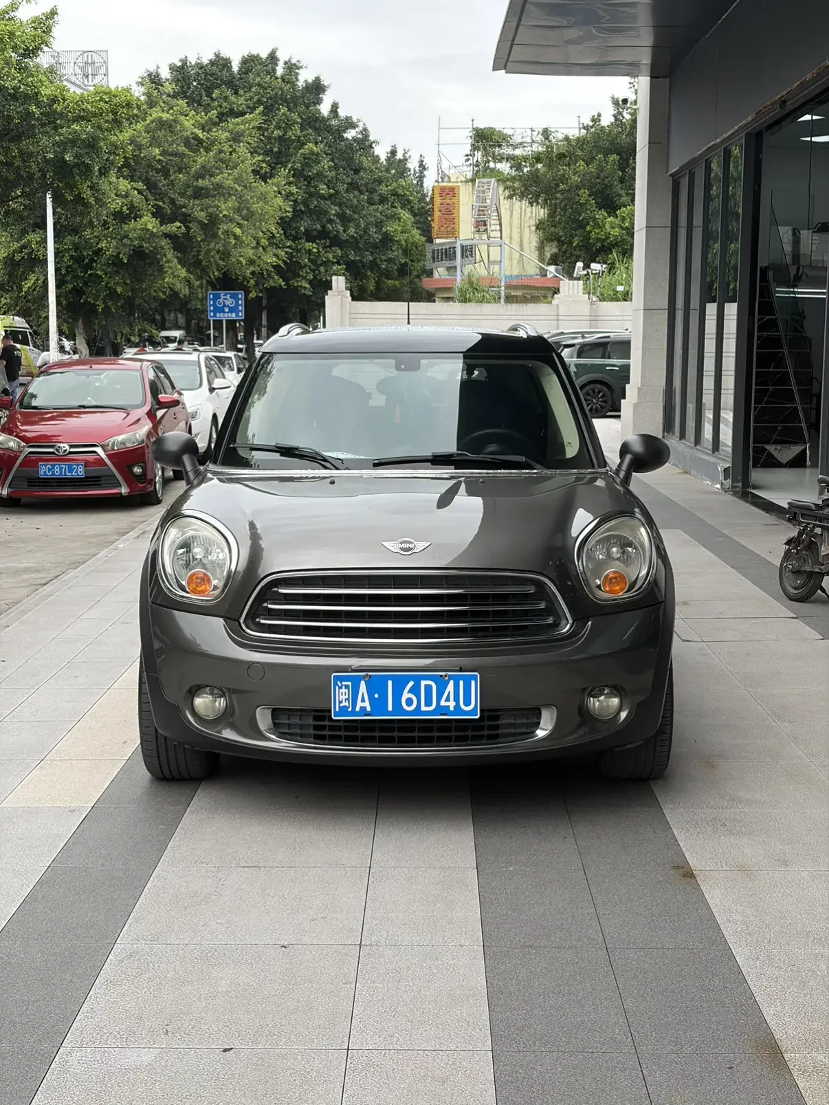 MINI 