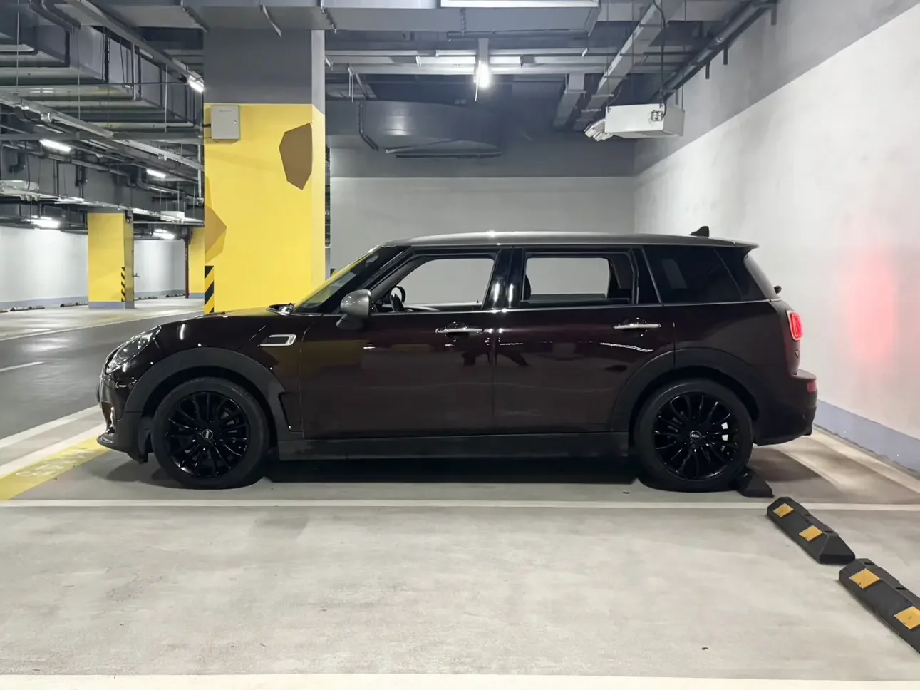 MINI CLUBMAN