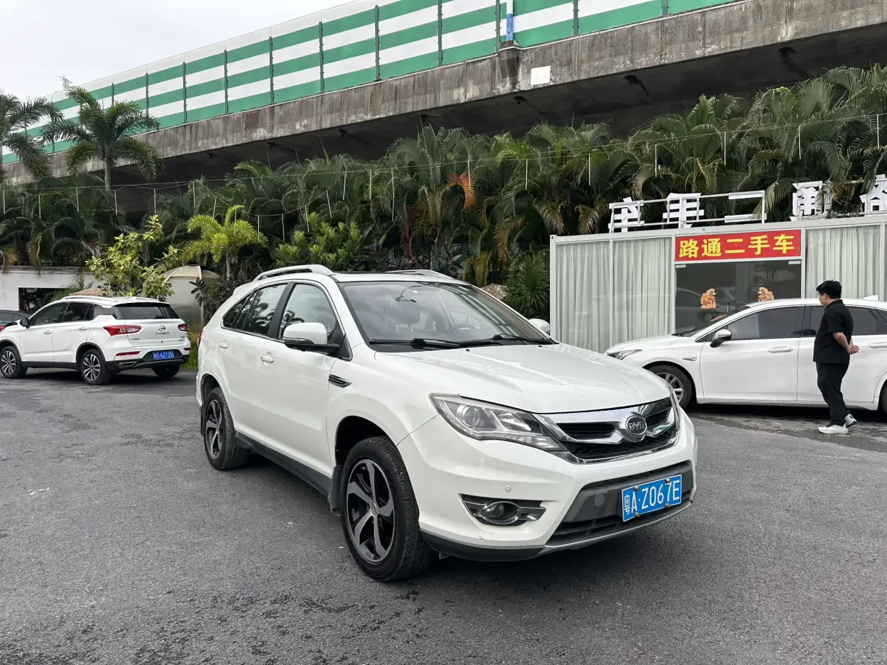 BYD S7