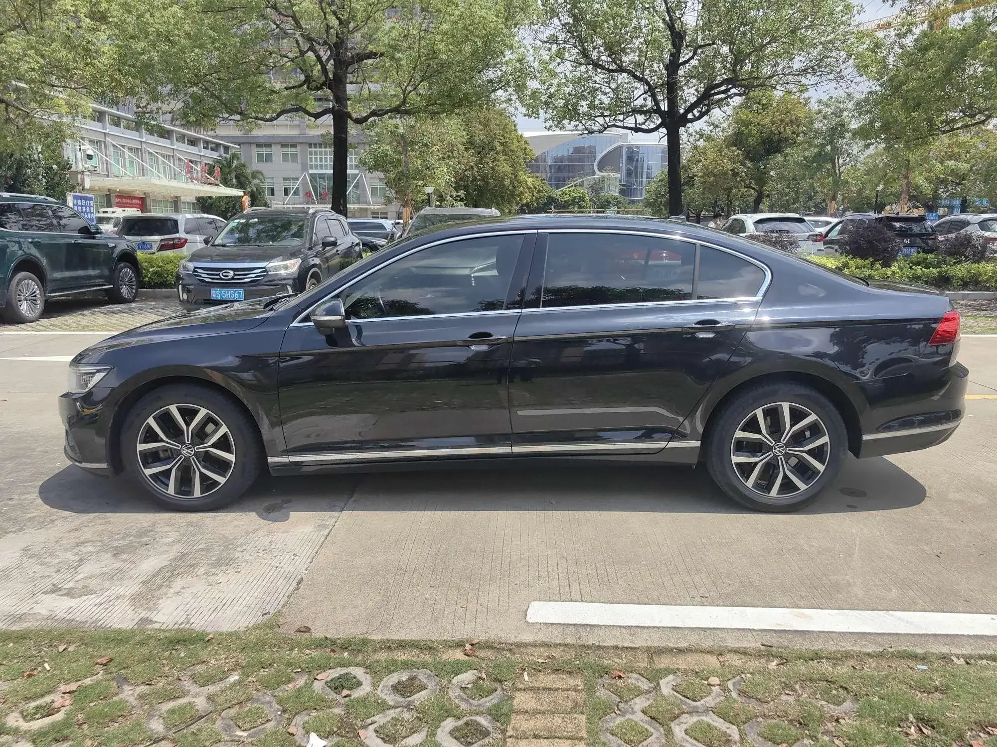 Volkswagen Magotan