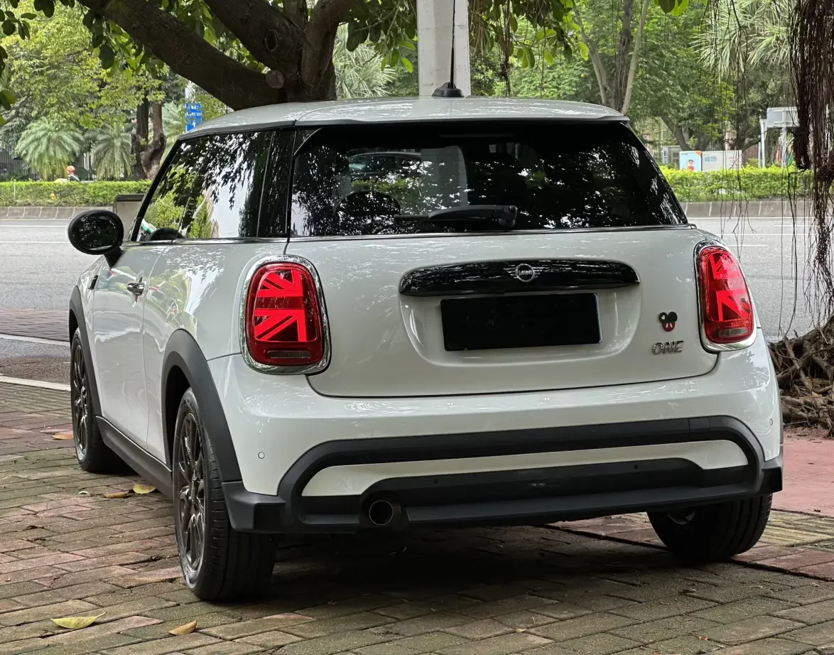 MINI 