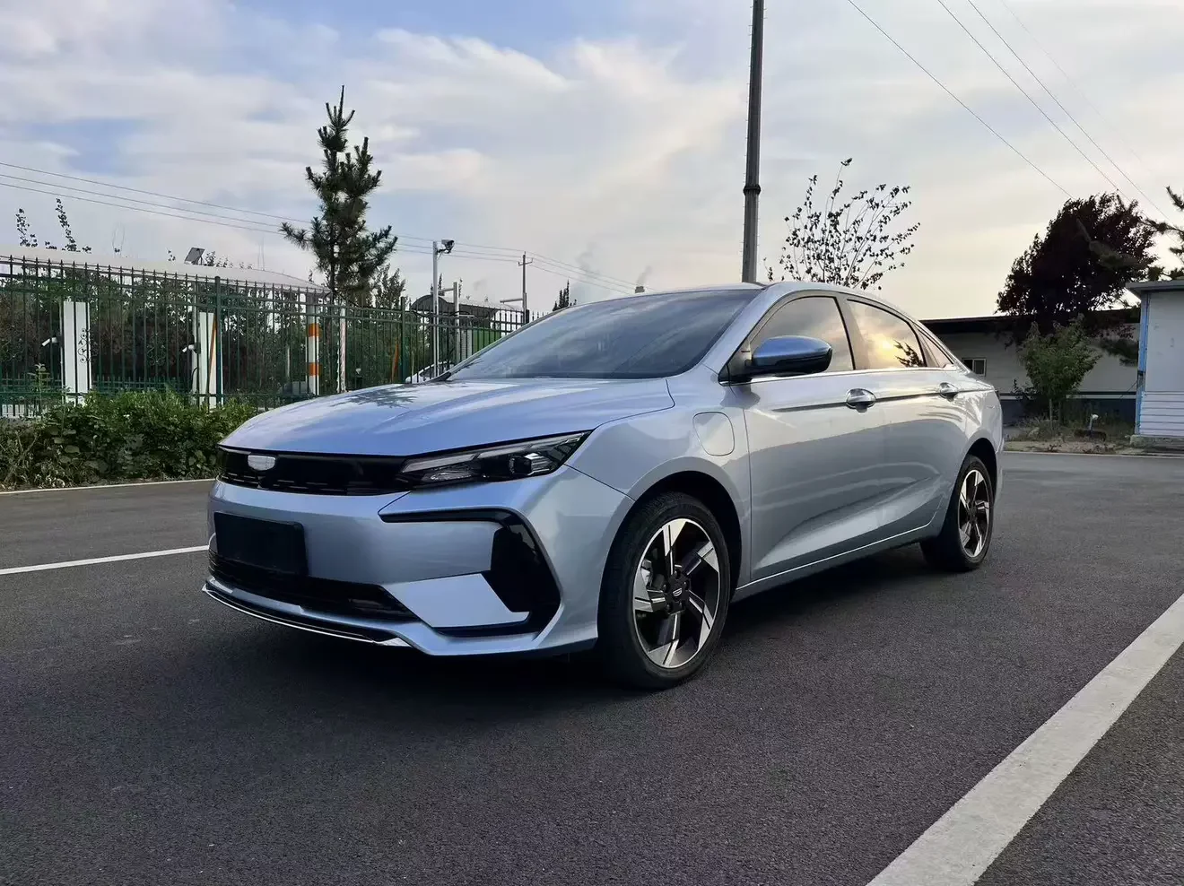 Geely Emgrand L HiP