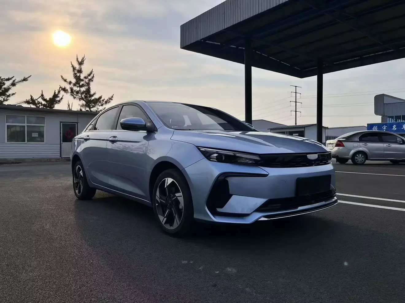 Geely Emgrand L HiP