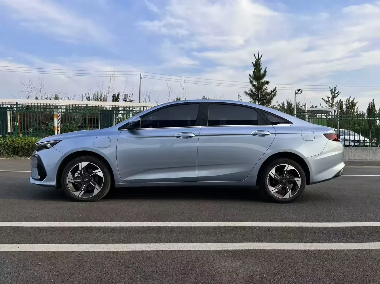 Geely Emgrand L HiP