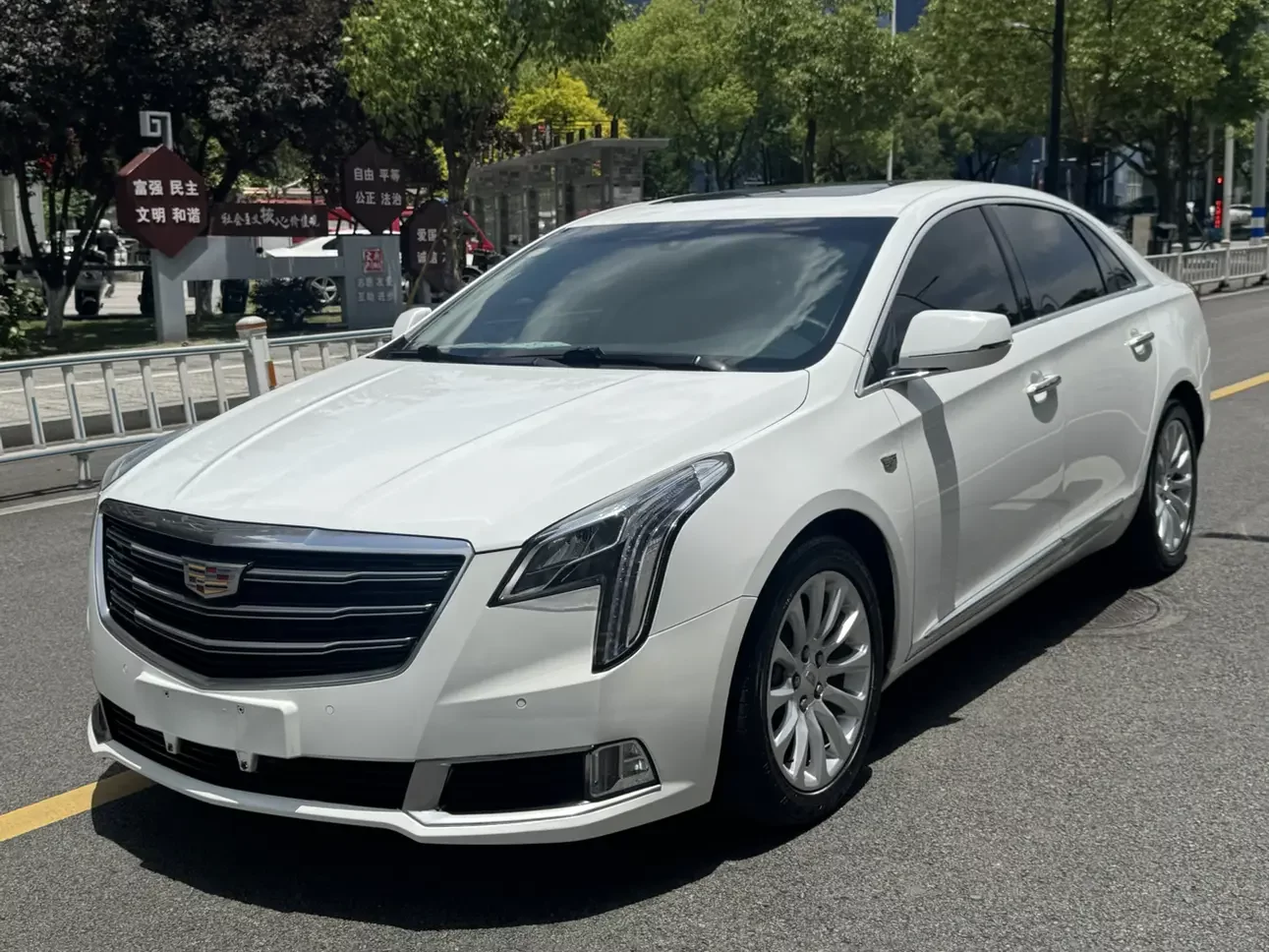 Cadillac XTS