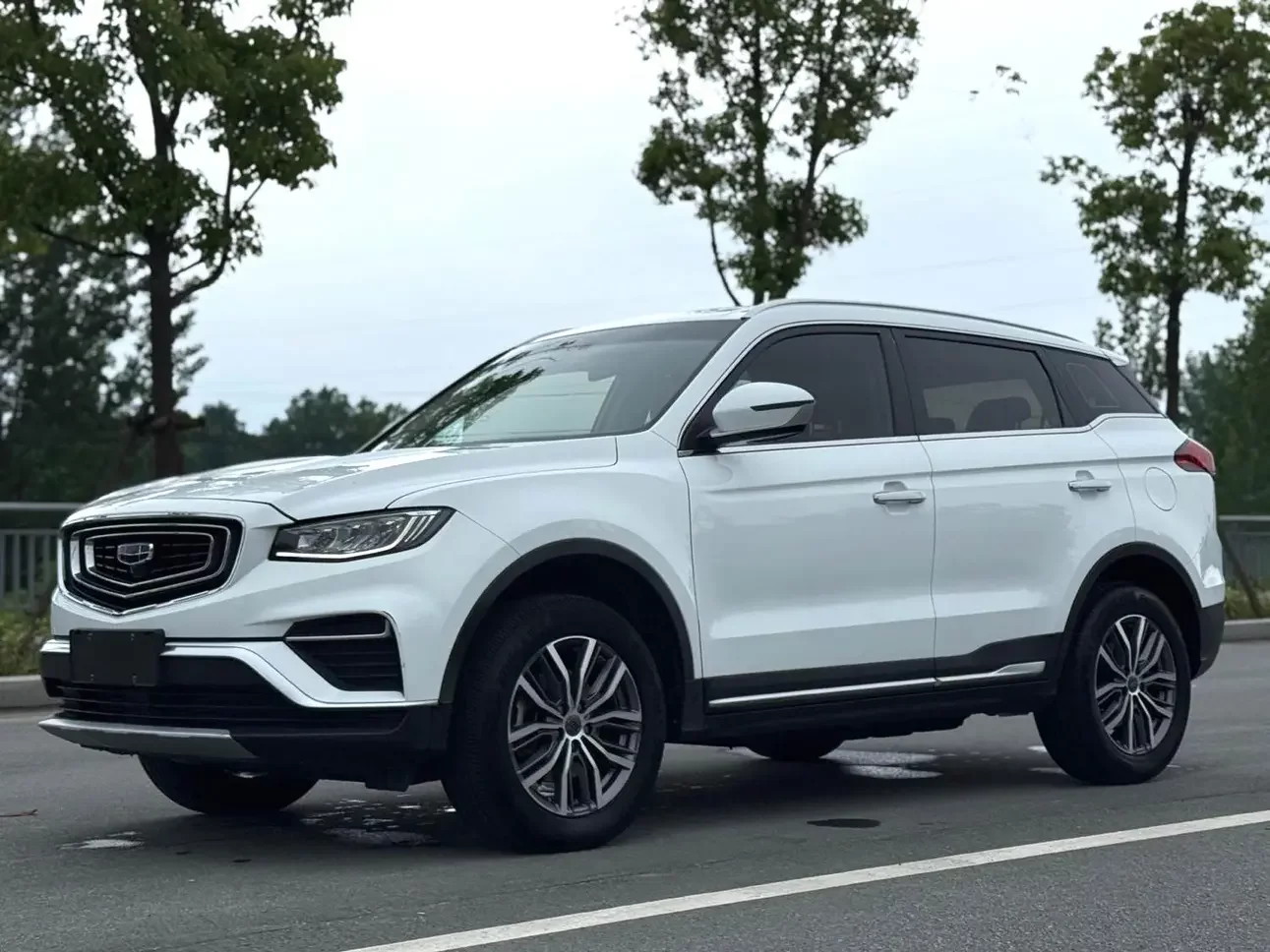 Geely Atlas