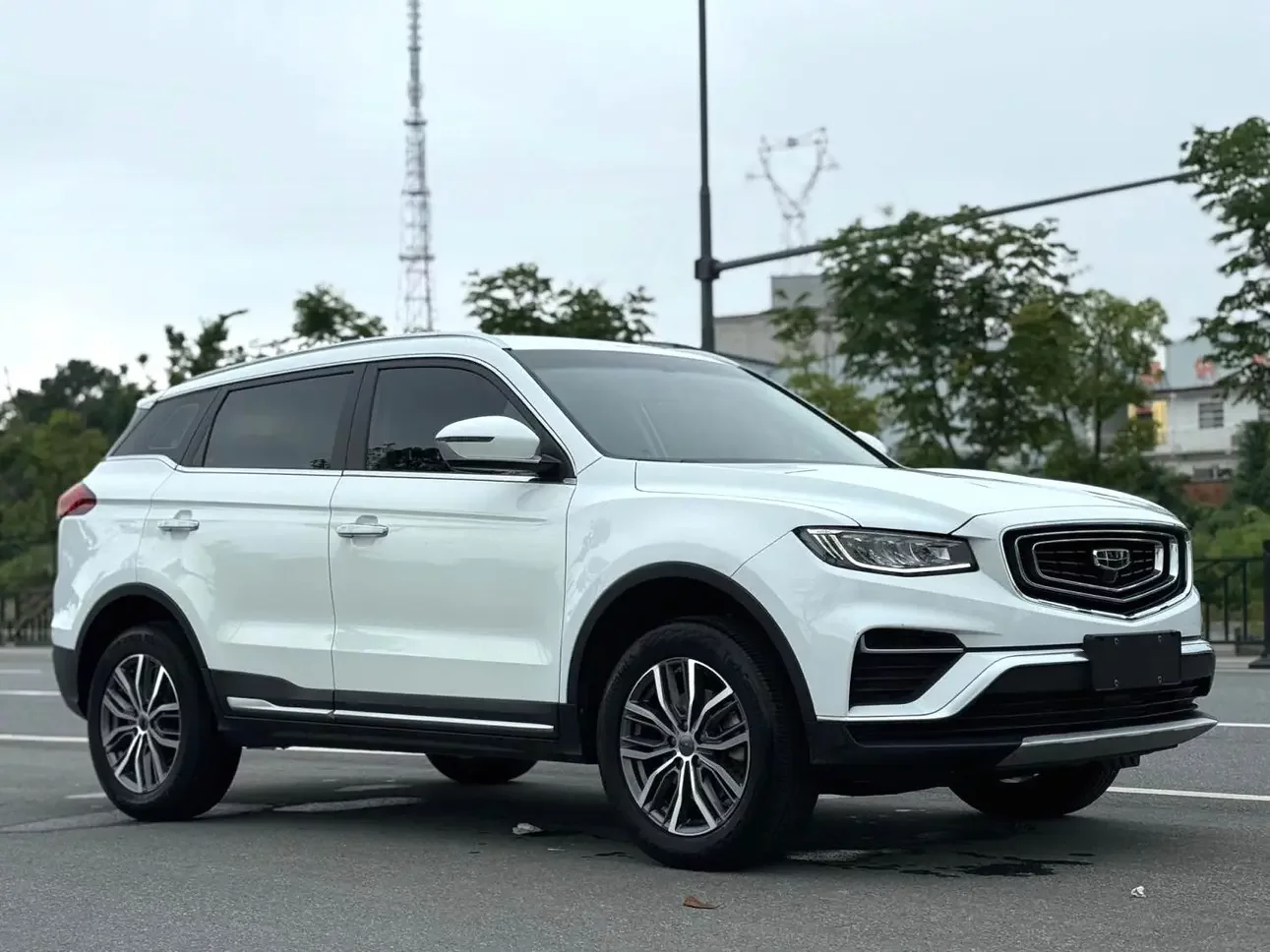 Geely Atlas