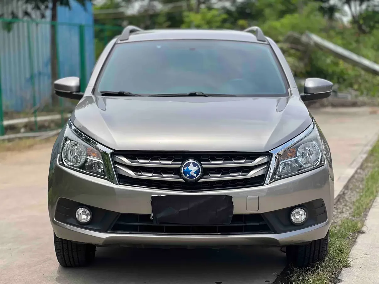 Kai Chen Venucia T70