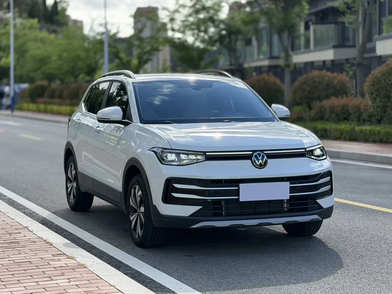 Volkswagen Tharu