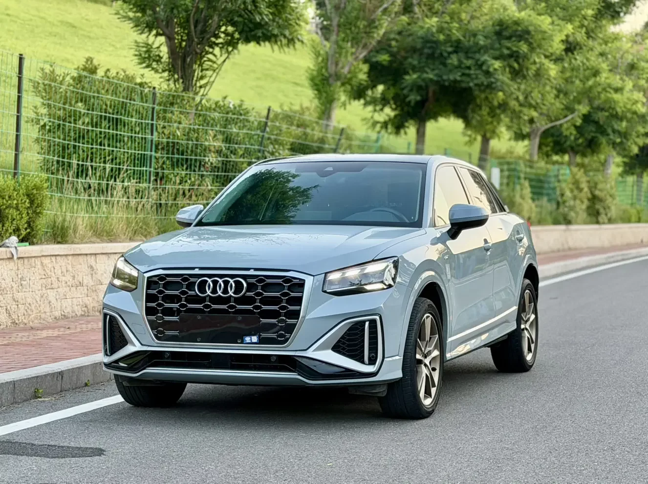 Audi Q2L