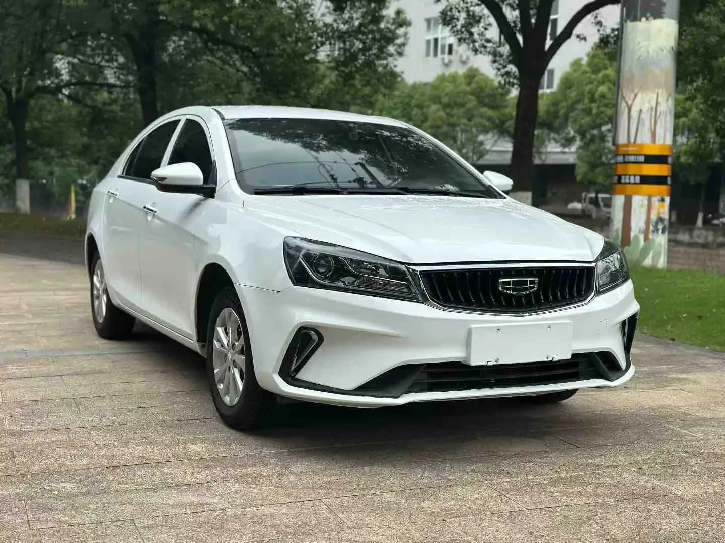 Geely emgrand