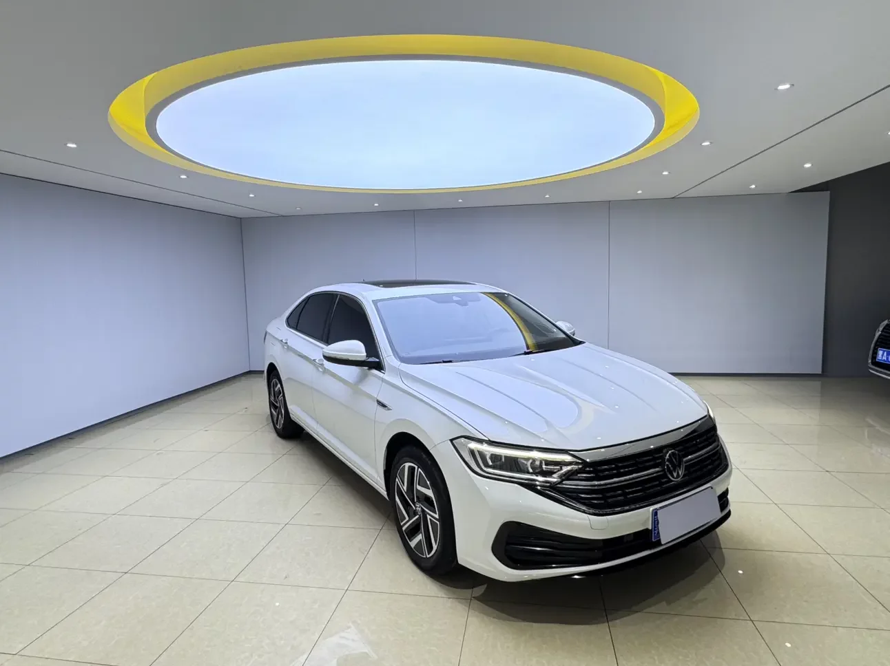 Volkswagen Sagitar