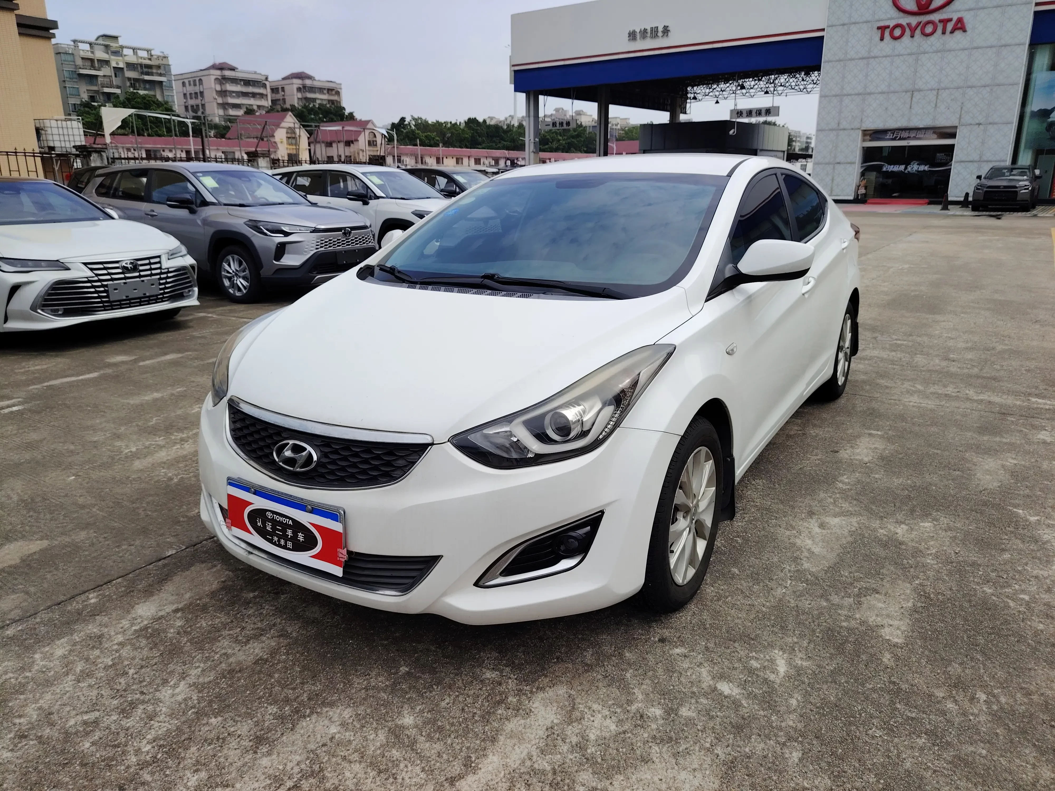Hyundai Elantra