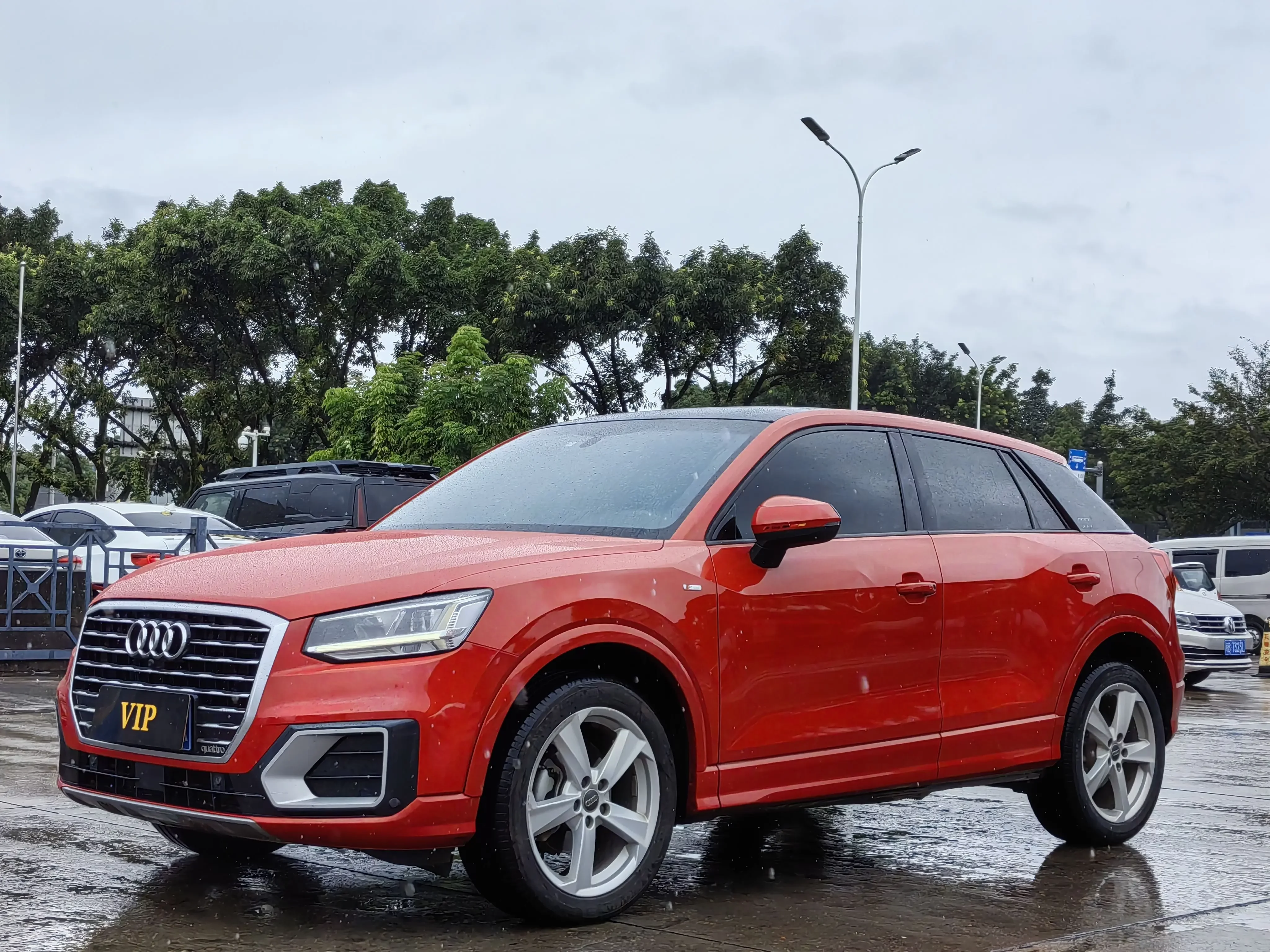 Audi Q2L