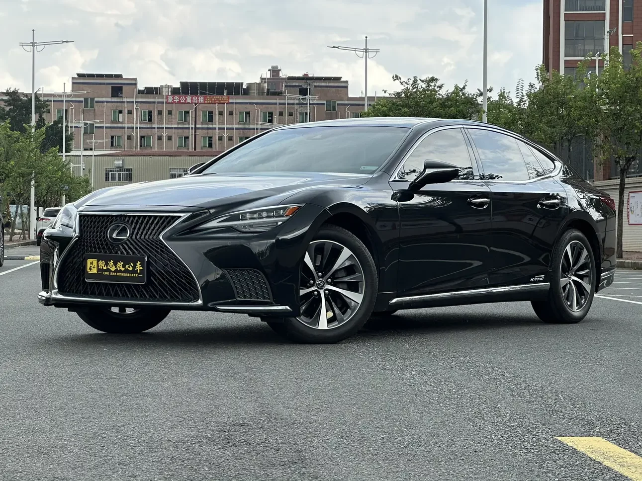 Lexus LS
