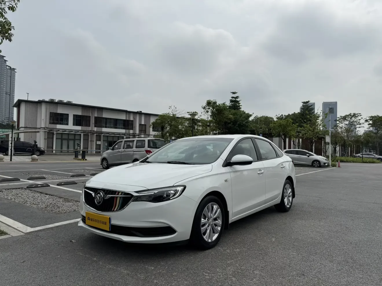 Buick Yinglang