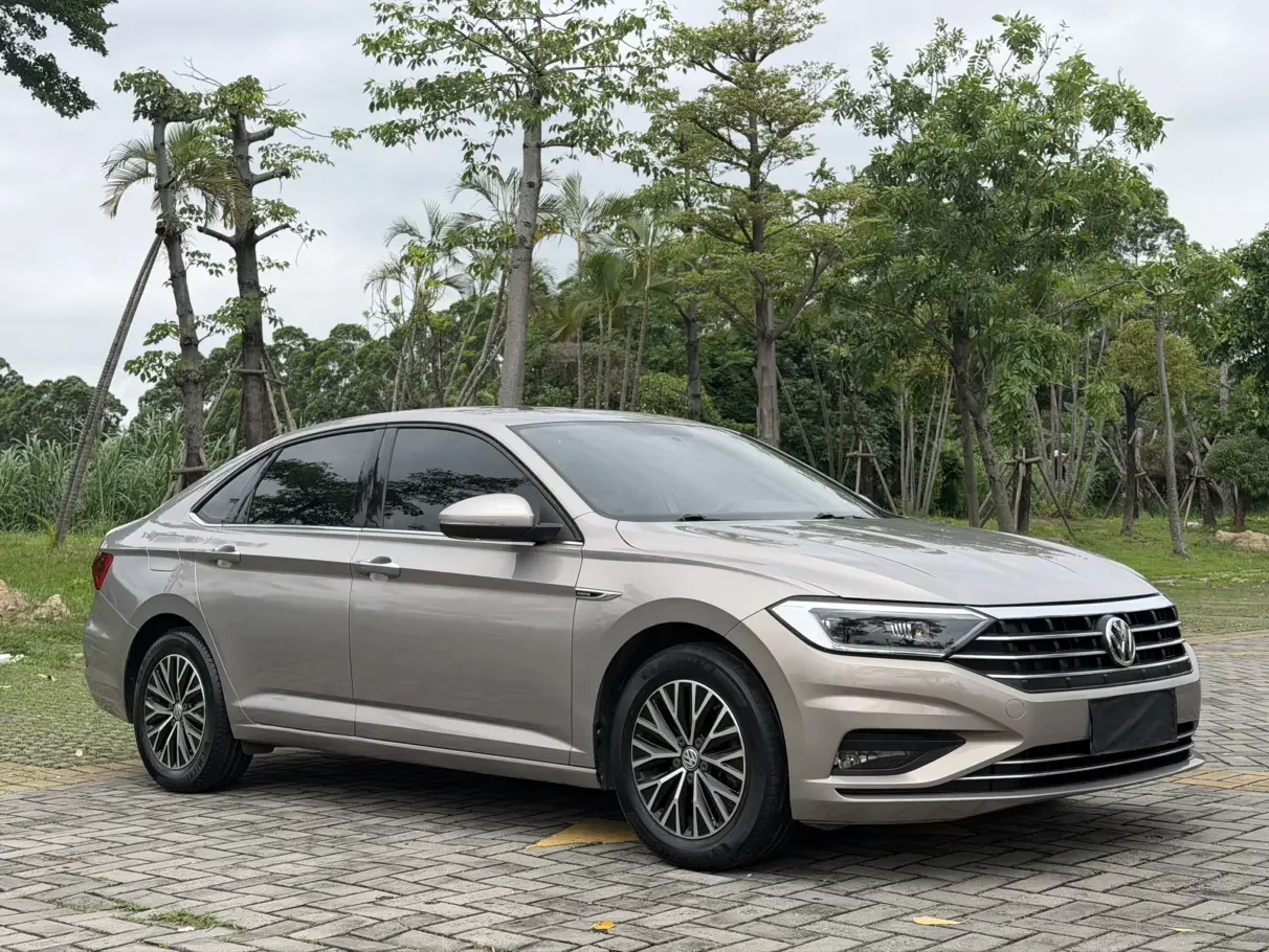 Volkswagen Sagitar