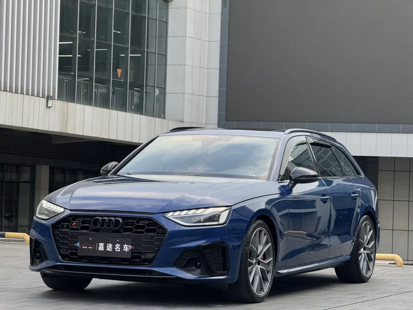Audi S4