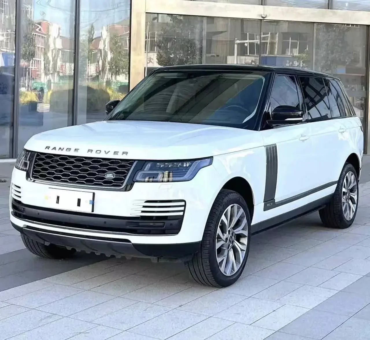 Land Rover range rover