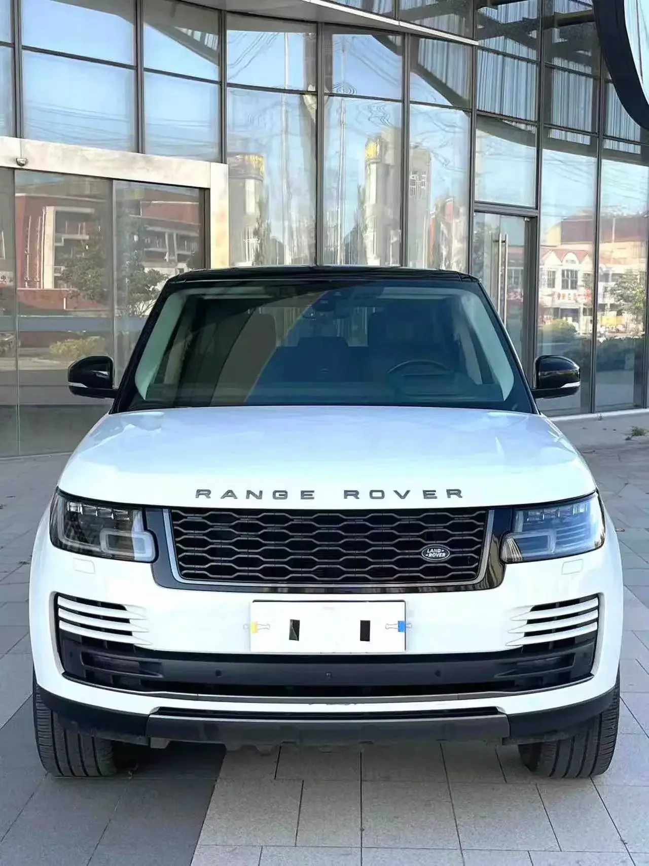 Land Rover range rover
