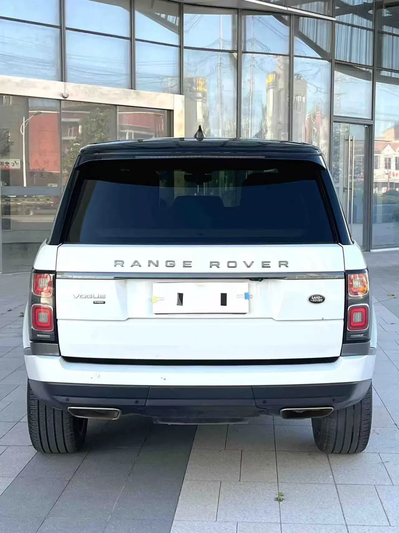 Land Rover range rover
