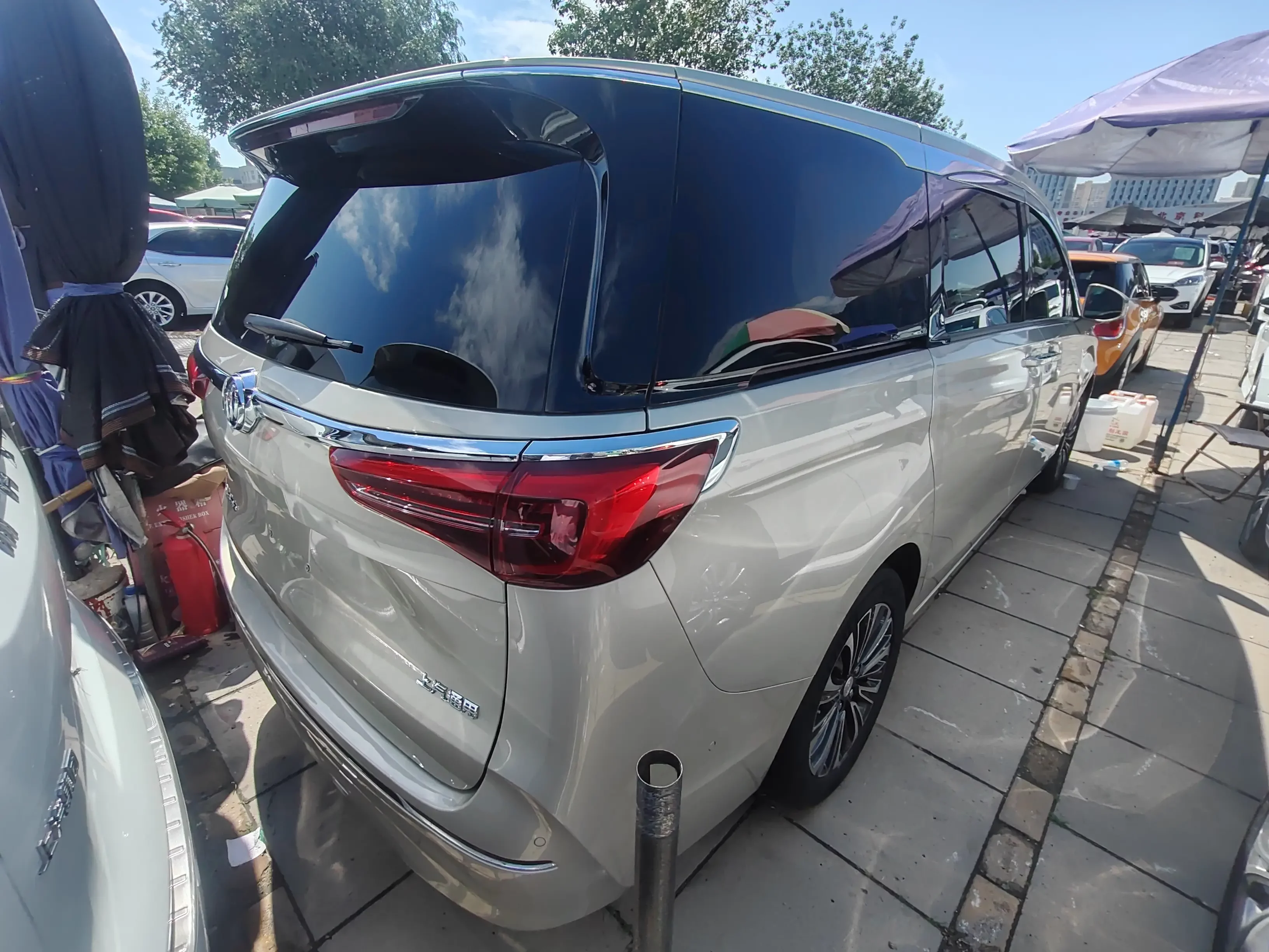 Buick GL8