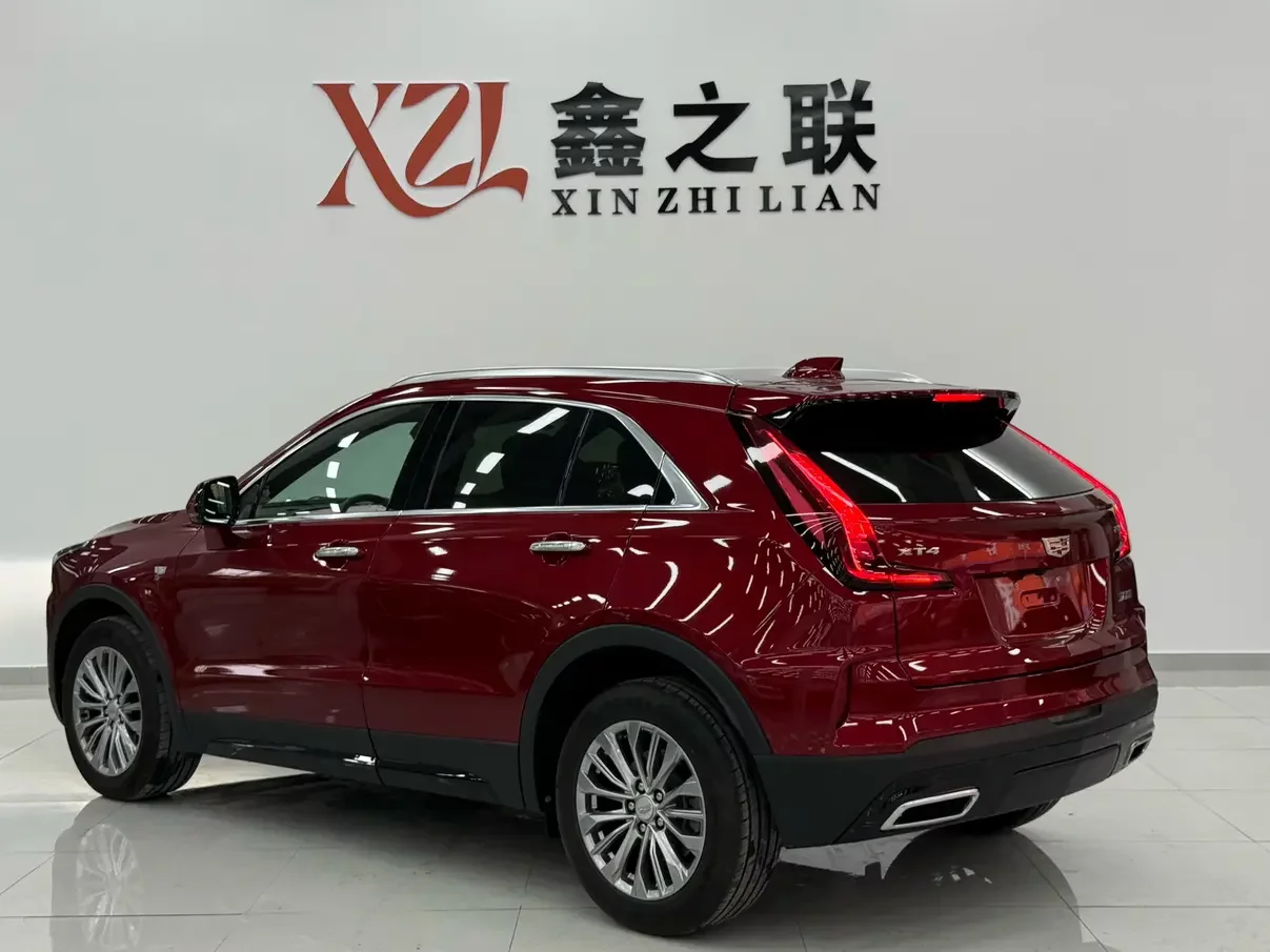 Cadillac XT4