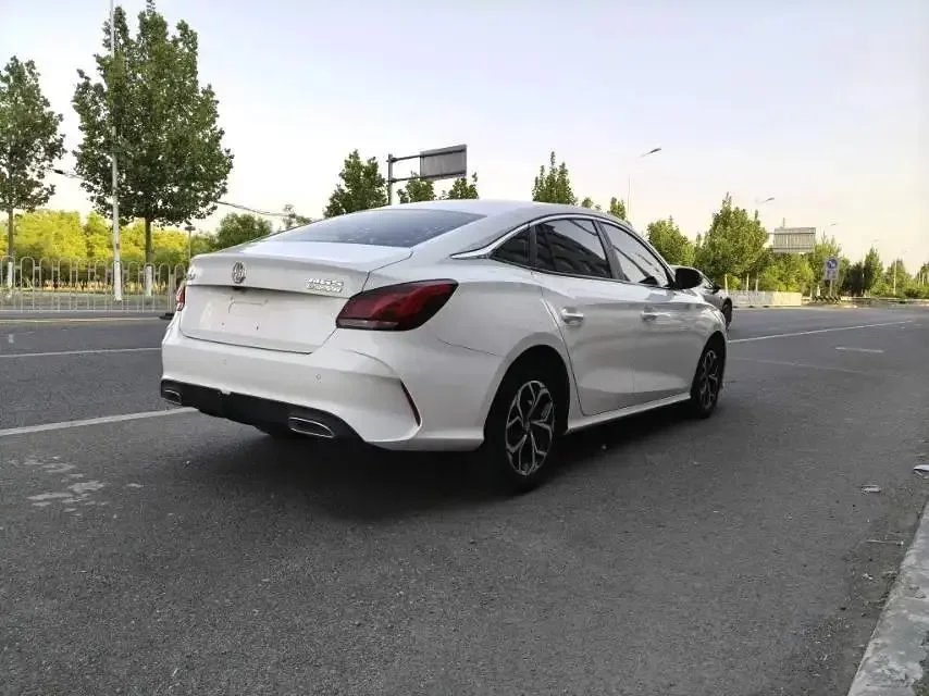 MG 5
