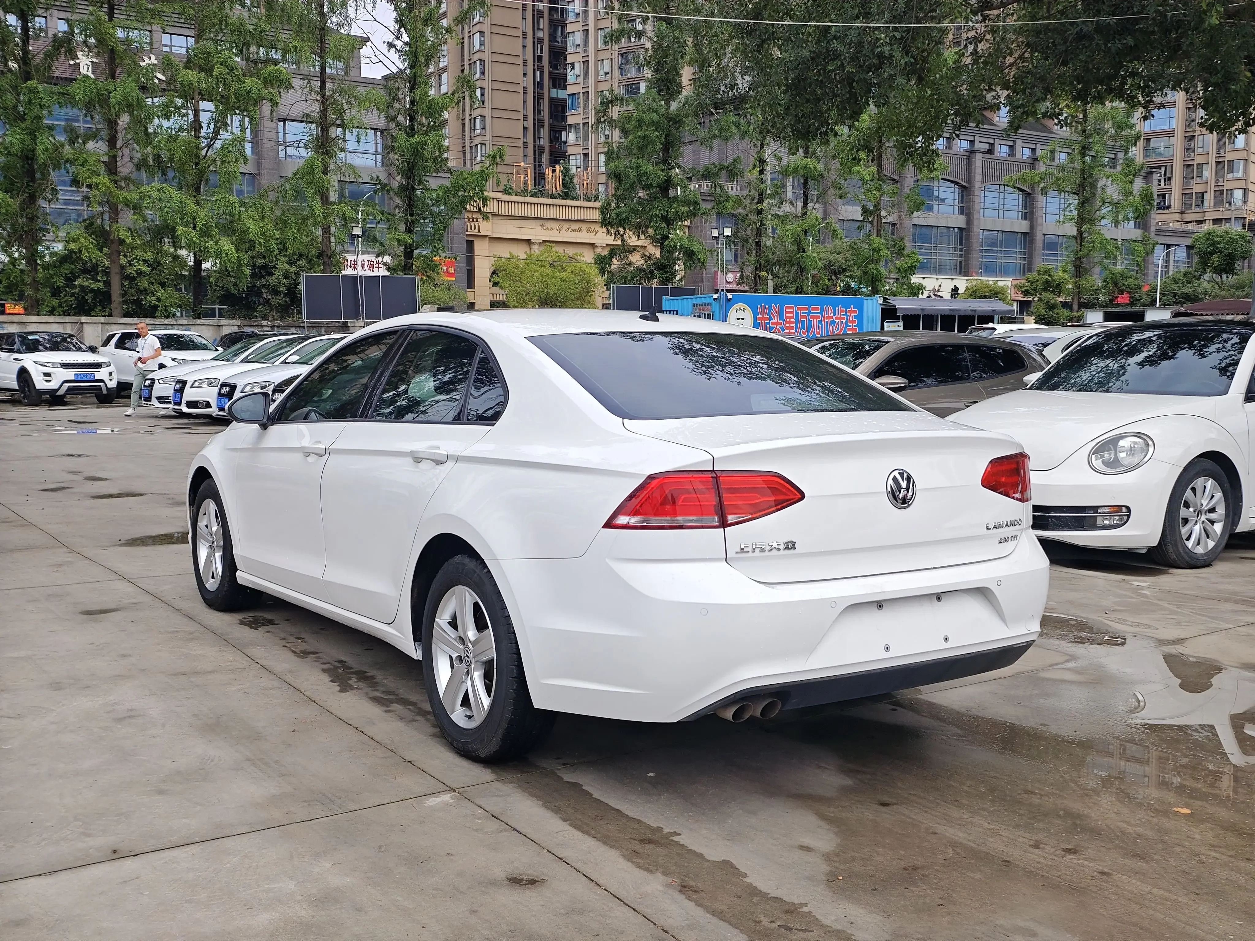 Volkswagen Lamando