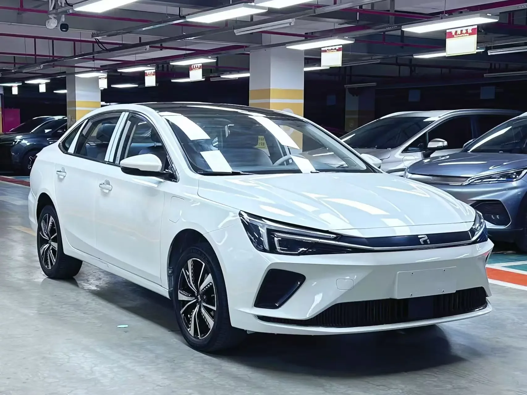 Rising Auto Feifan ER6