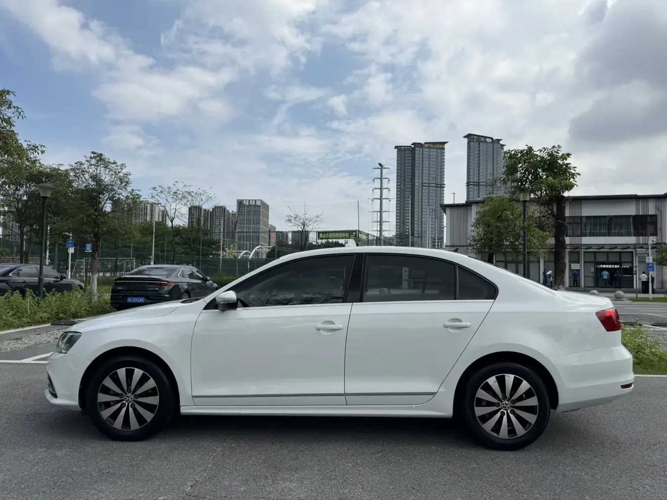 Volkswagen Sagitar