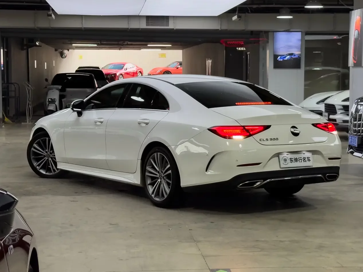 Mercedes-Benz CLS