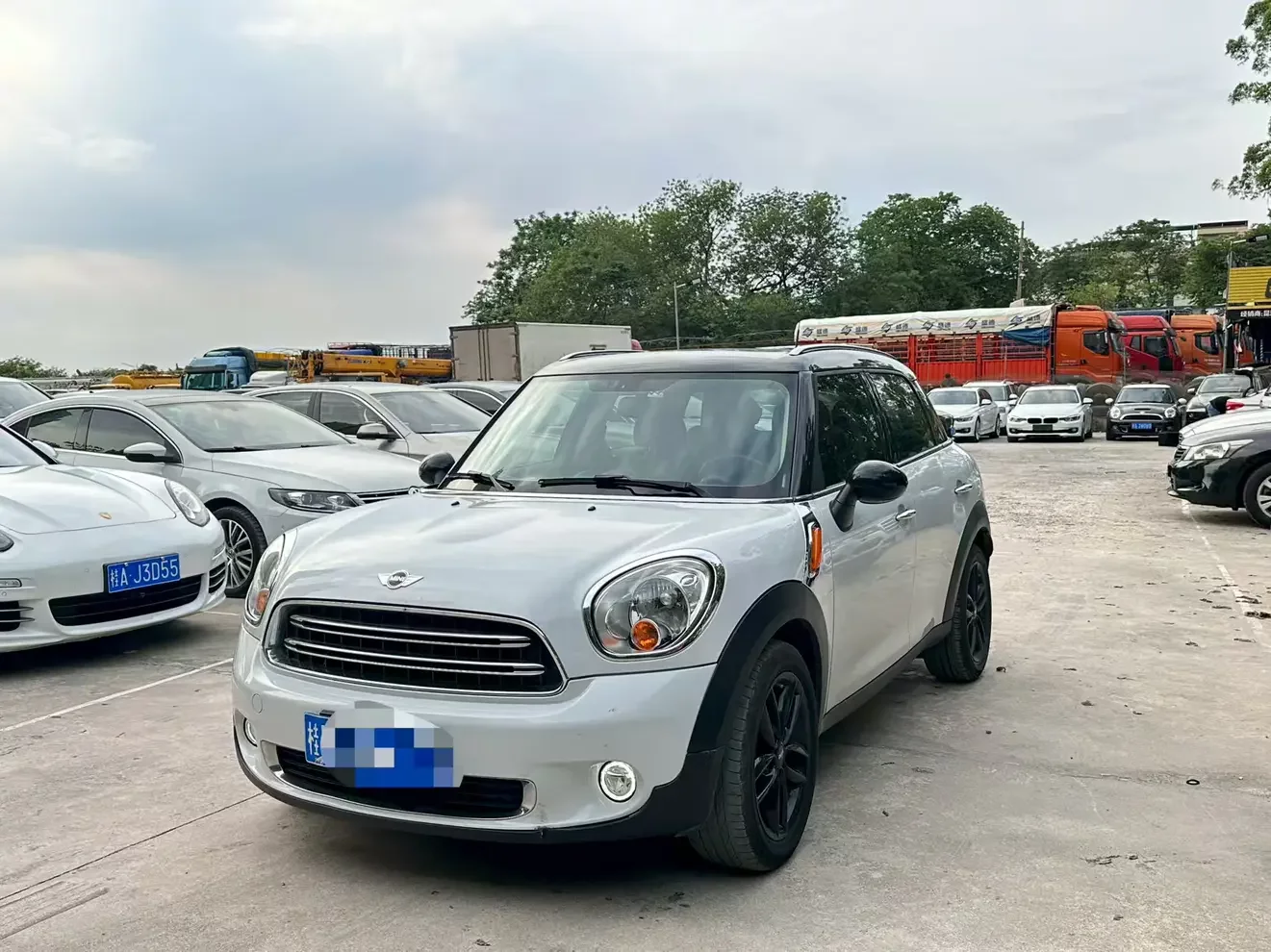 MINI COUNTRYMAN