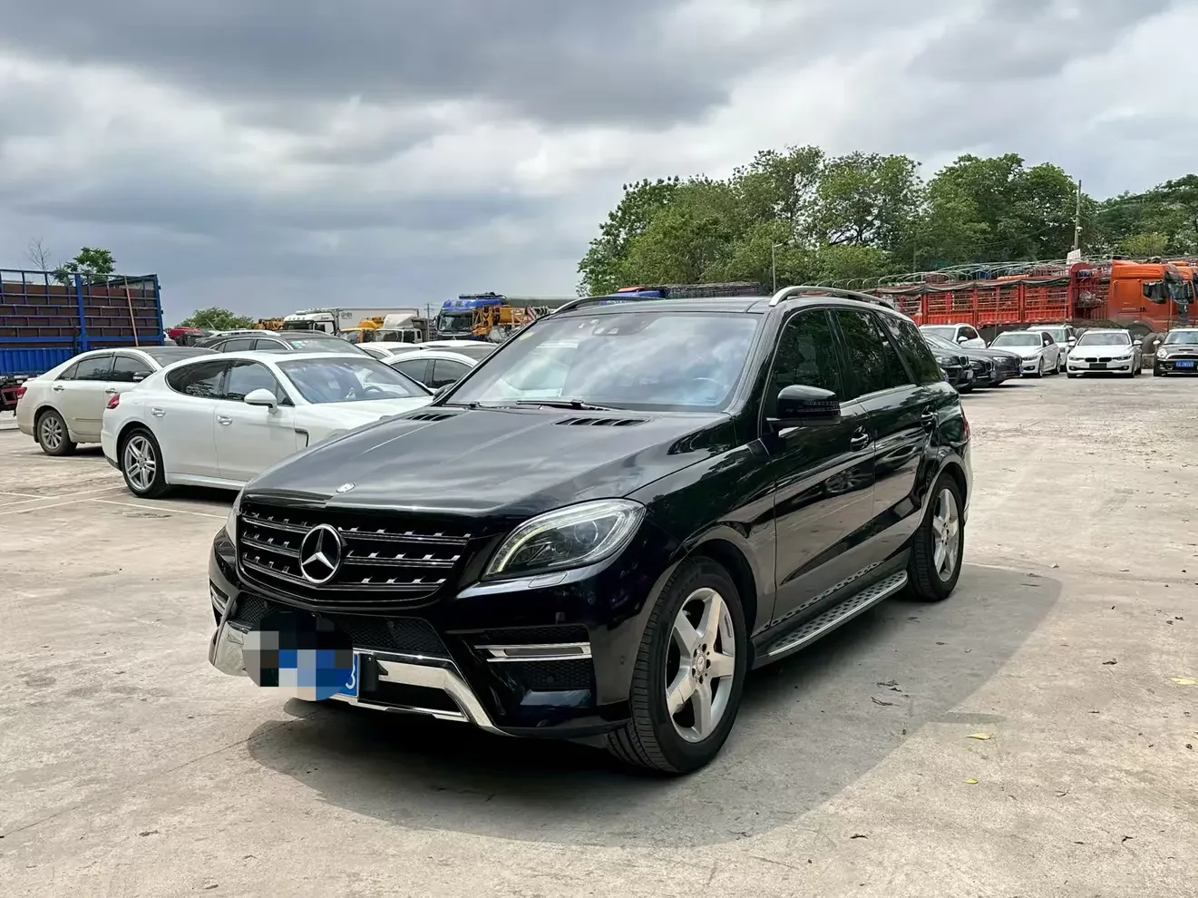 Mercedes-Benz M Class