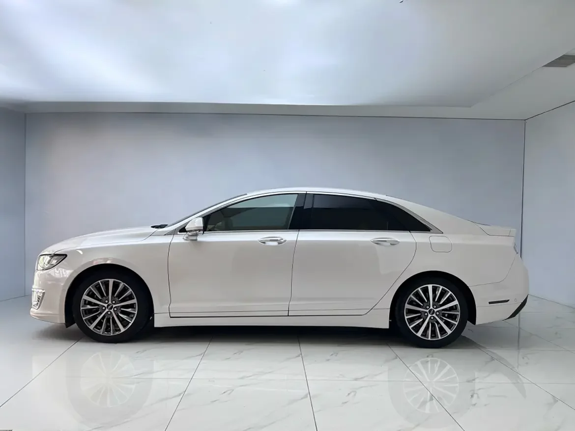 Lincoln MKZ