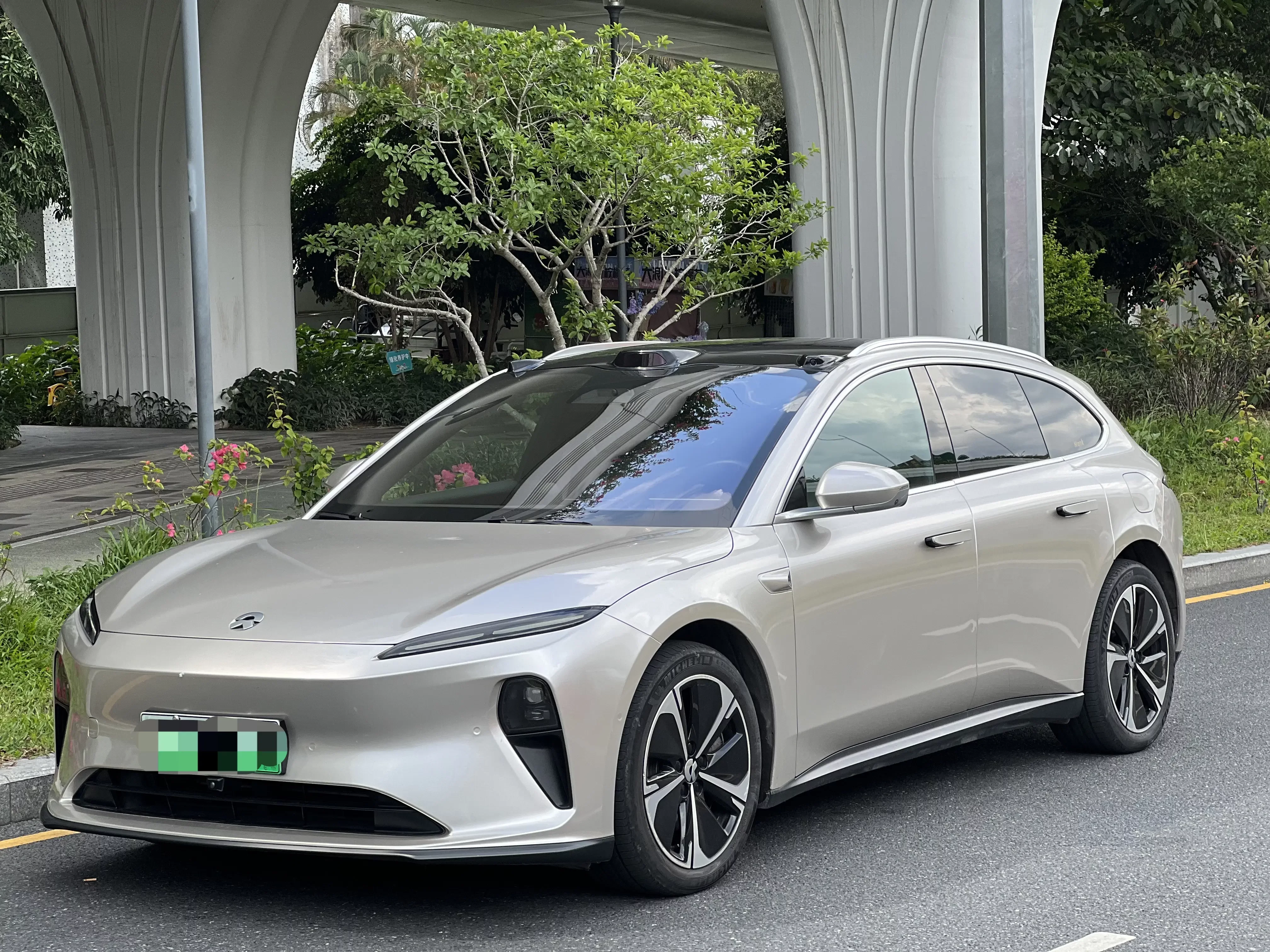 NIO ET5T  из Китая