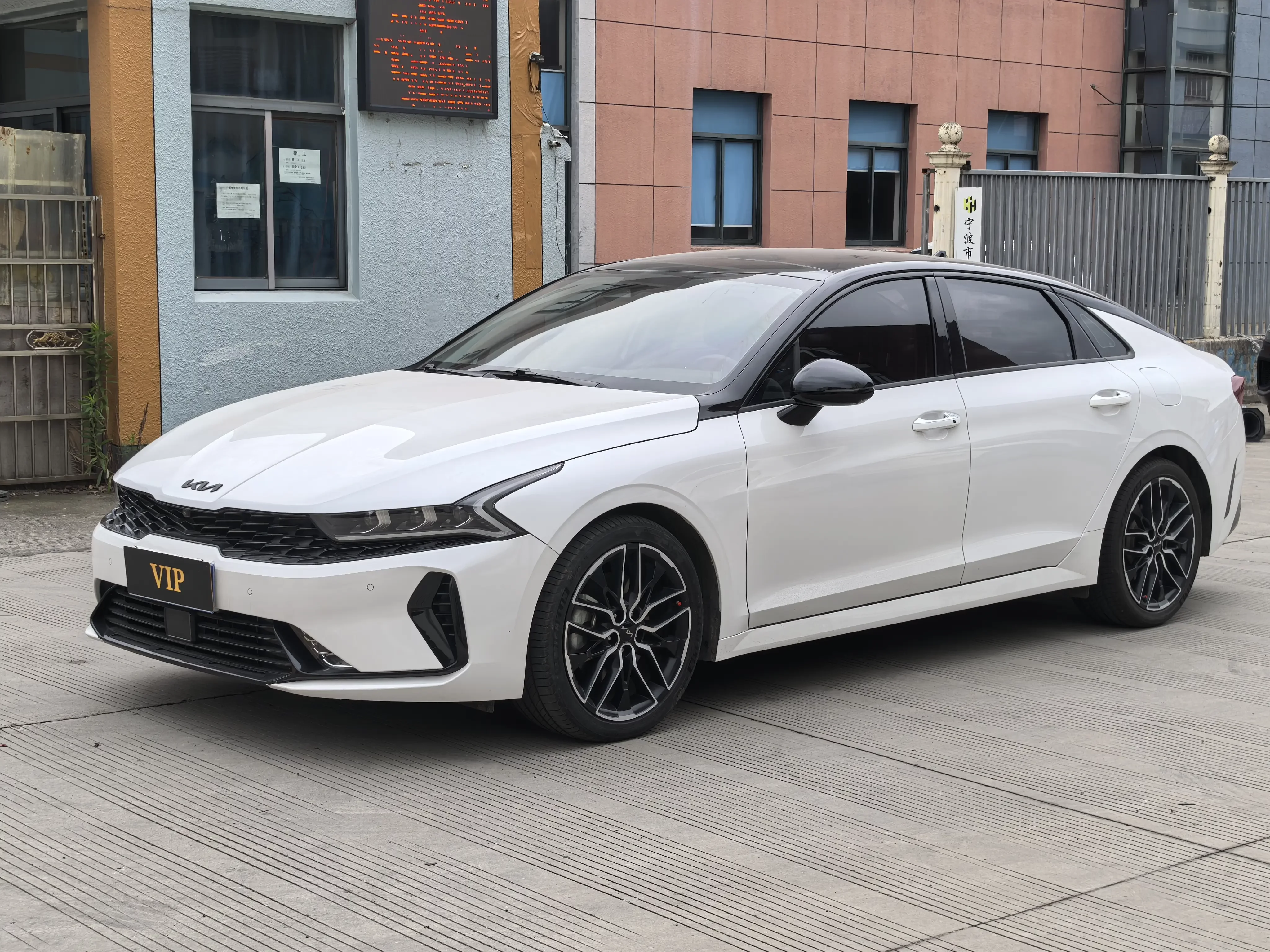 Kia K5