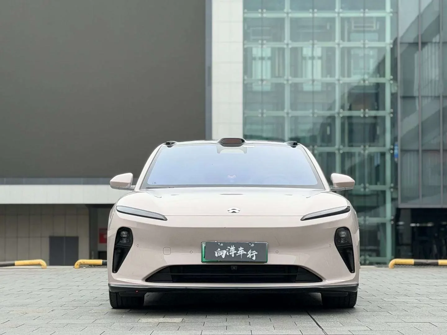 NIO ET5