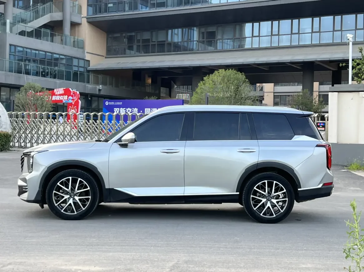 GAC Trumpchi GS8