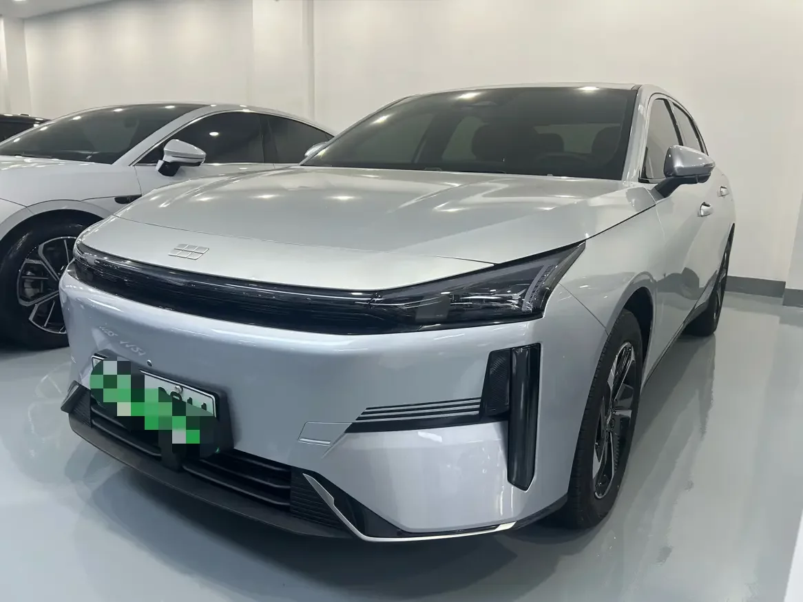 Geely Galaxy L6