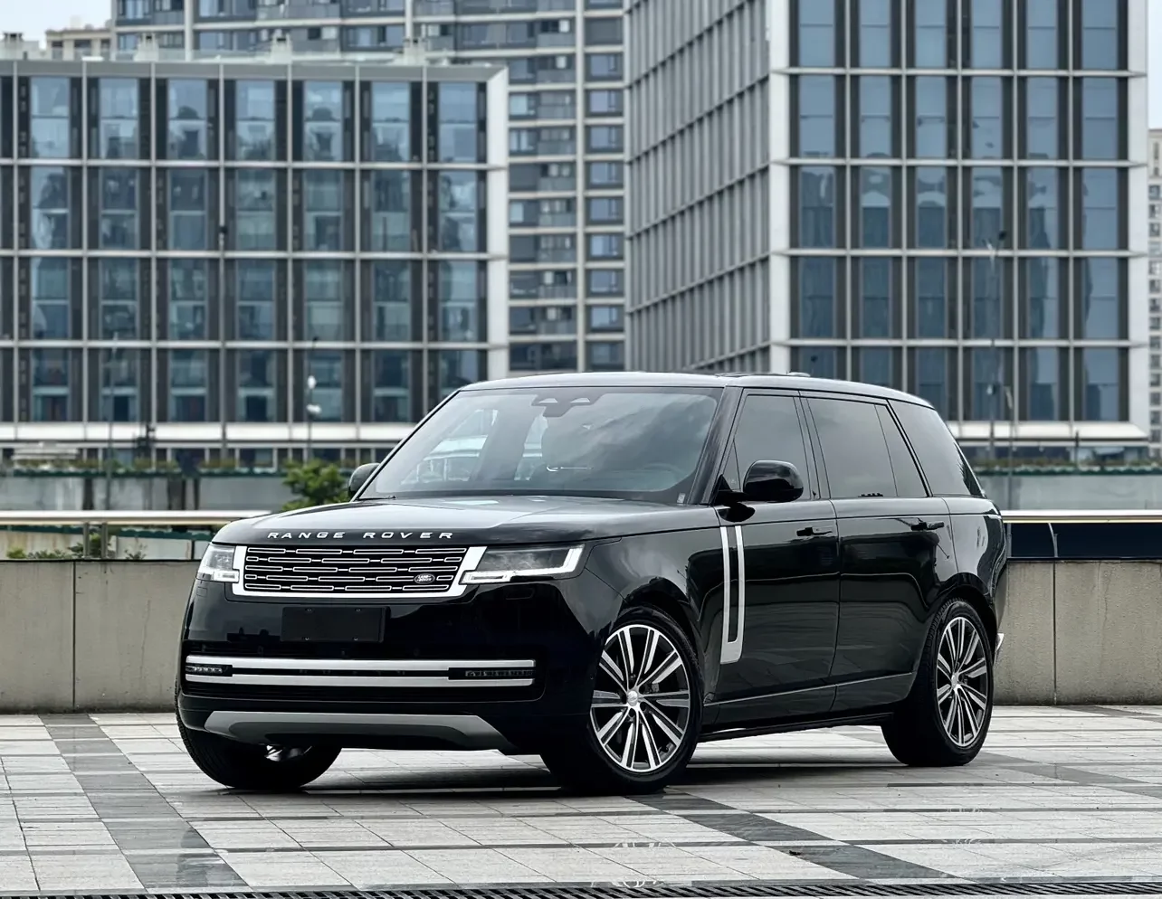 Land Rover range rover