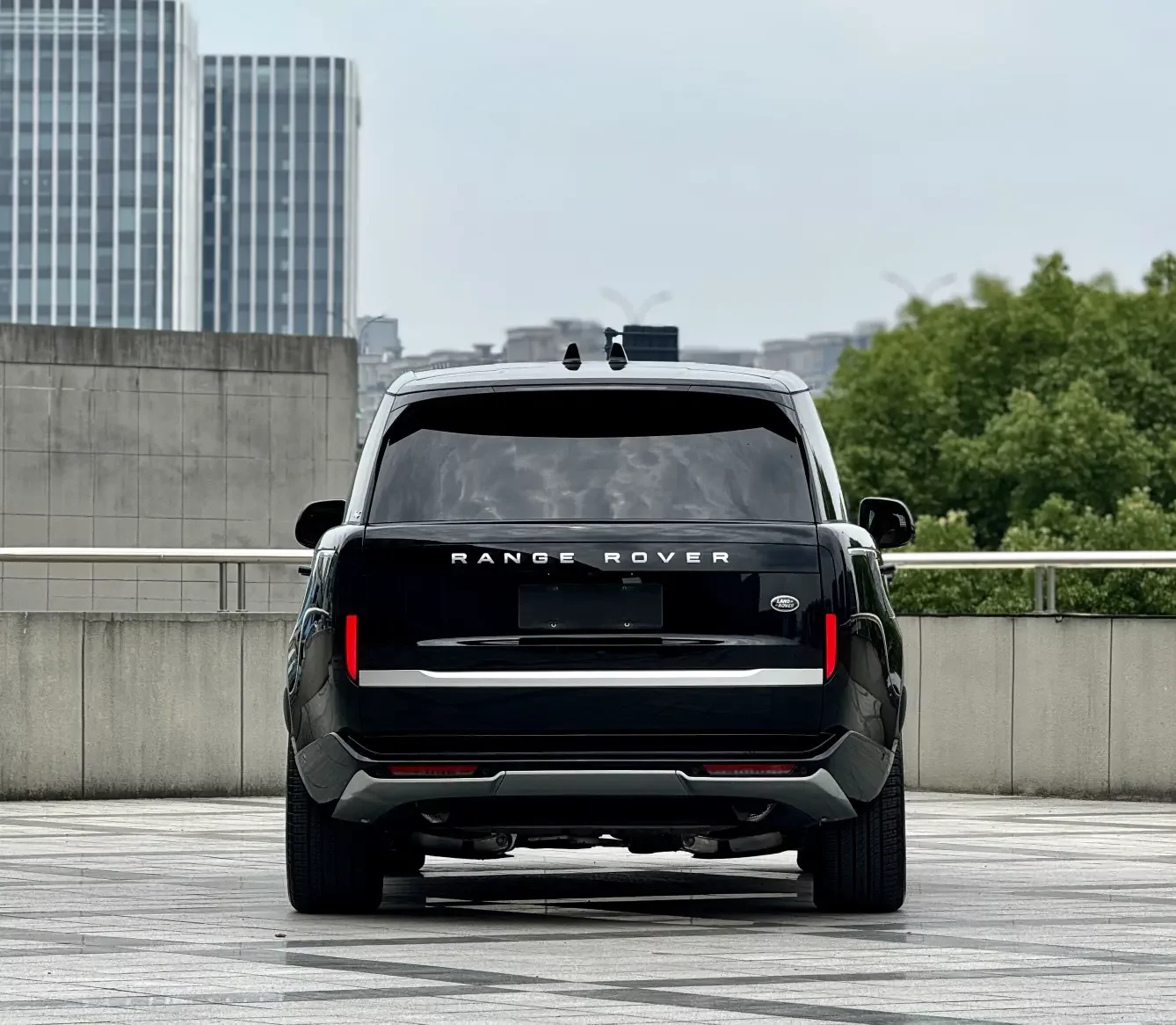 Land Rover range rover