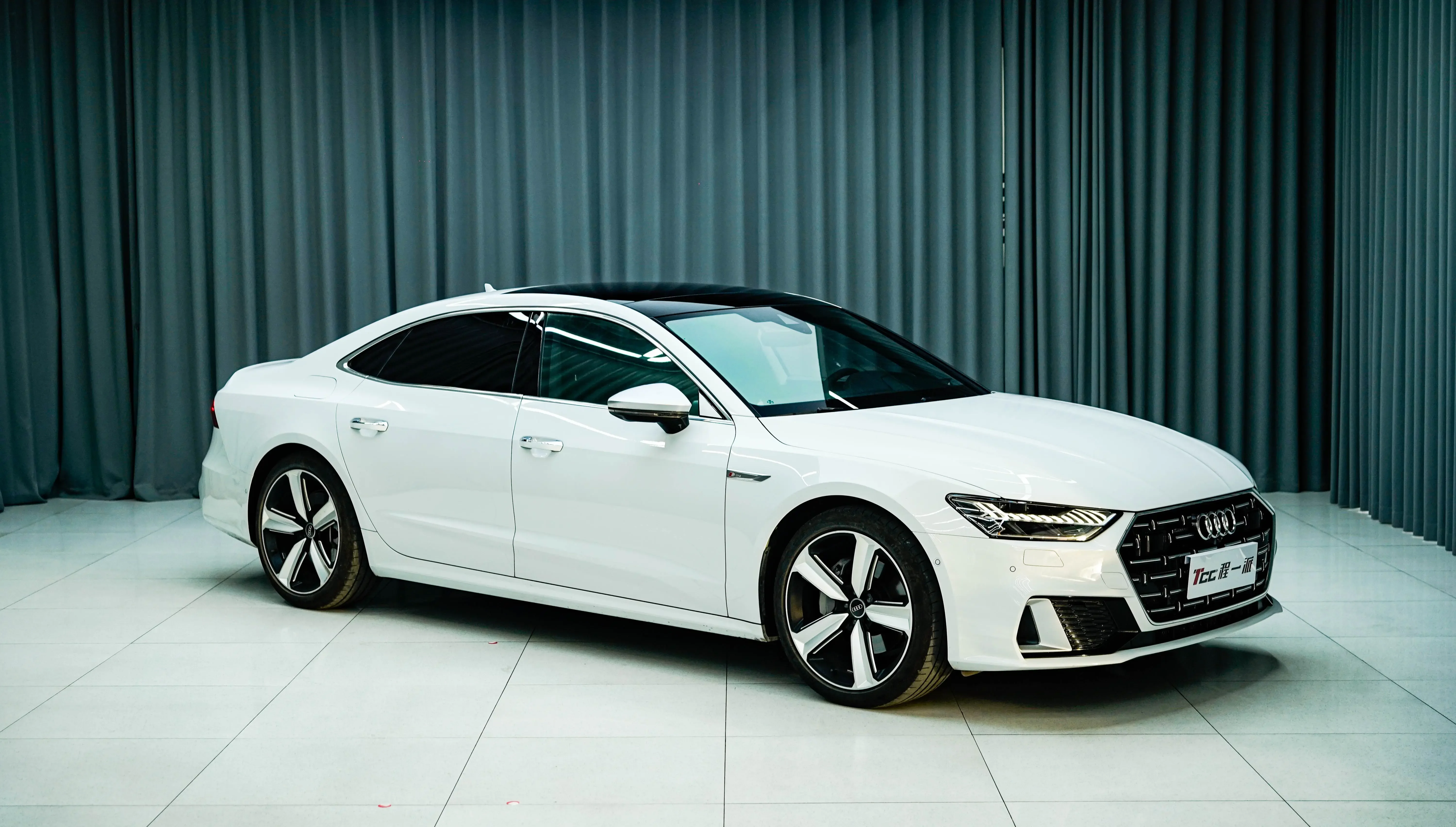 Audi A7L