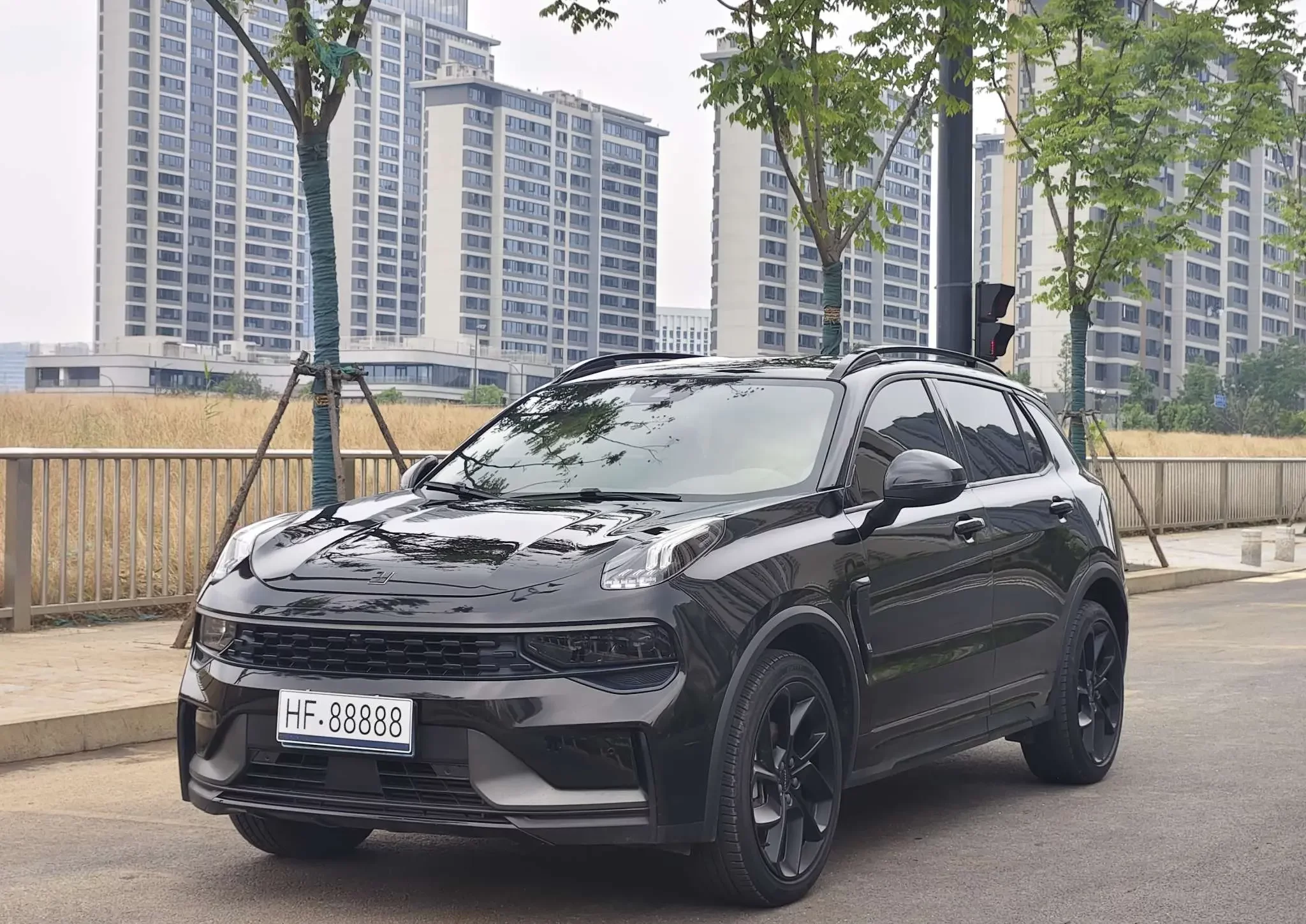 Lynk & Co 01