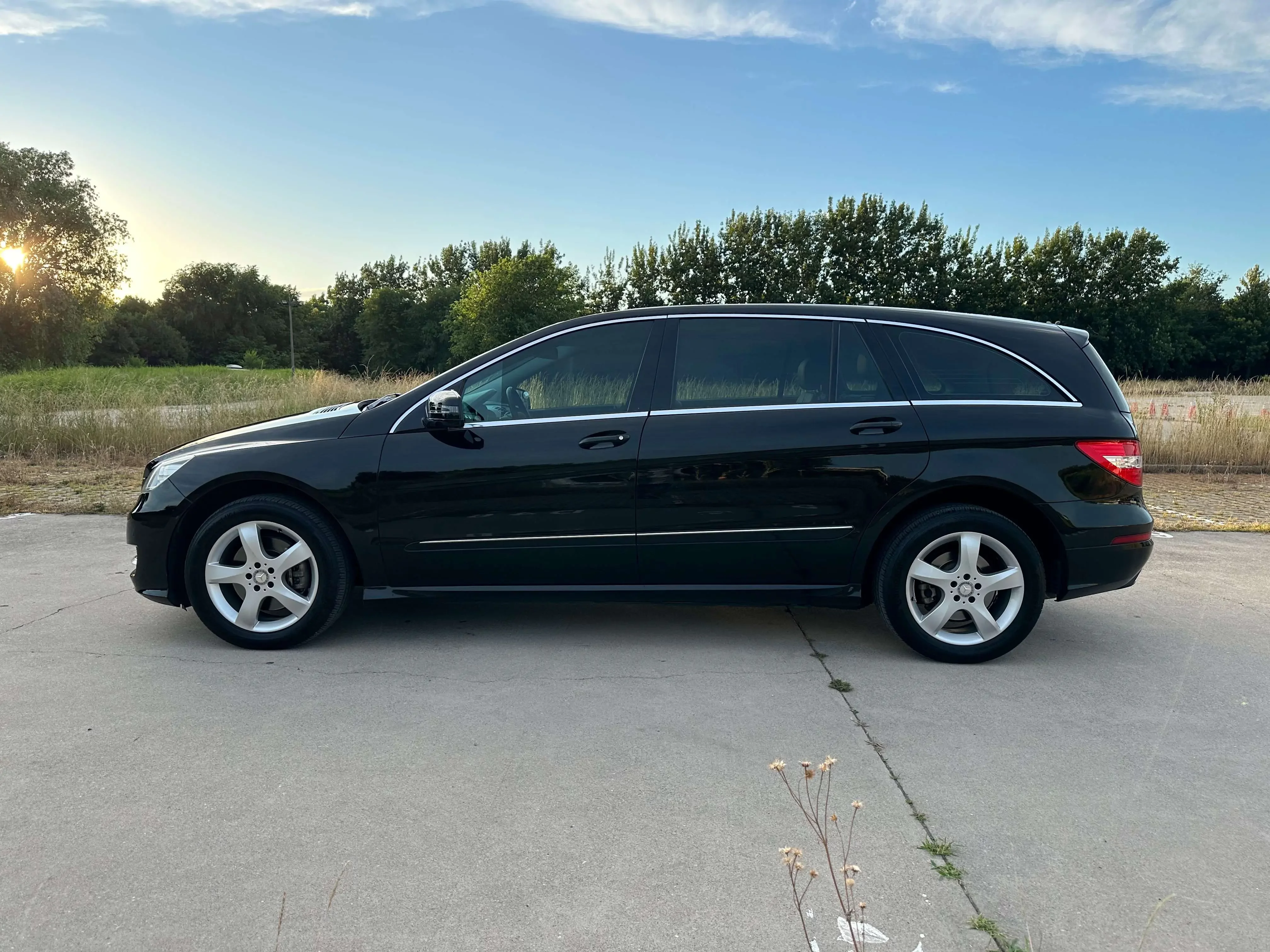 Mercedes-Benz R-Class