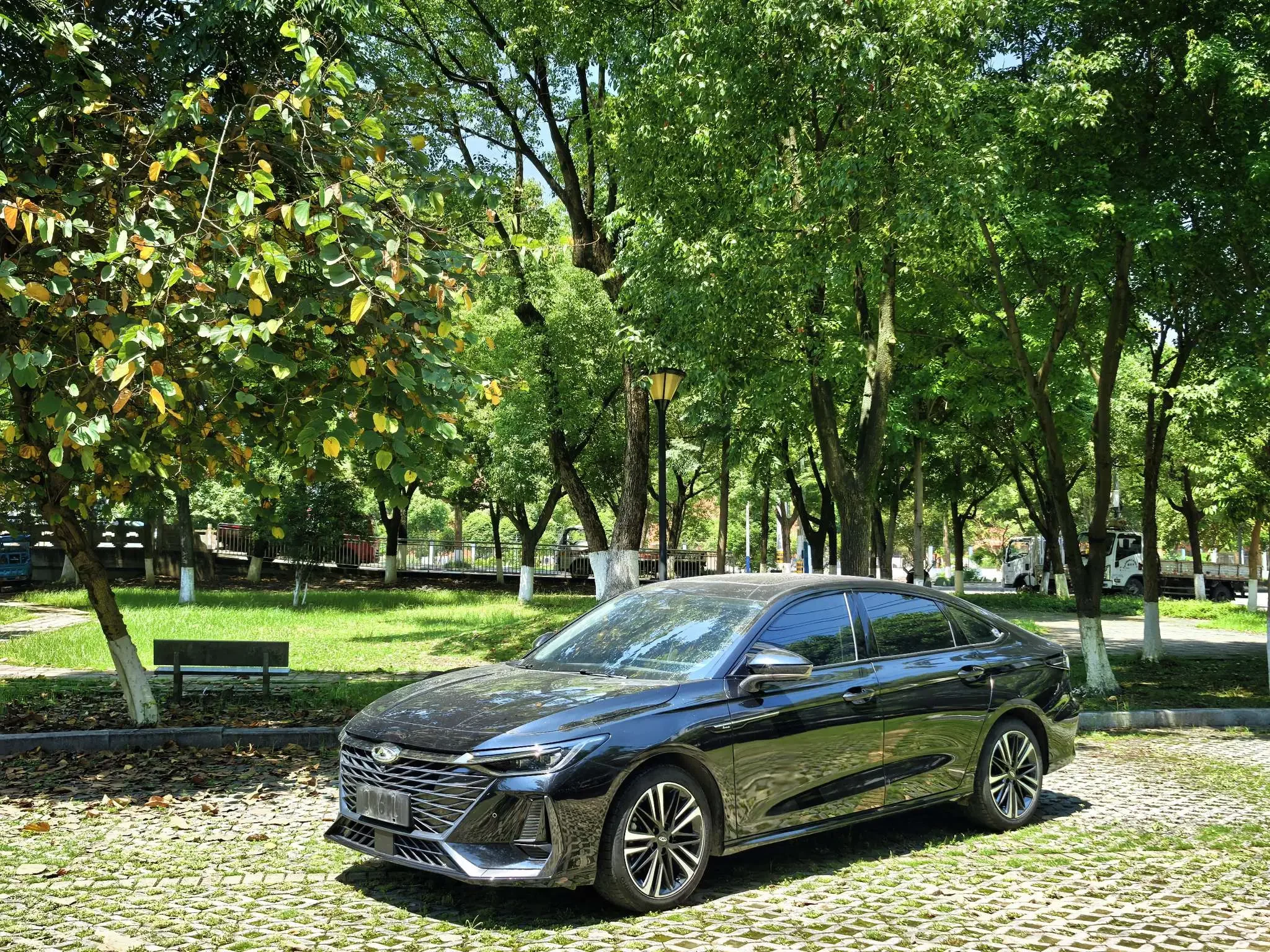 Chery Arrizo 8